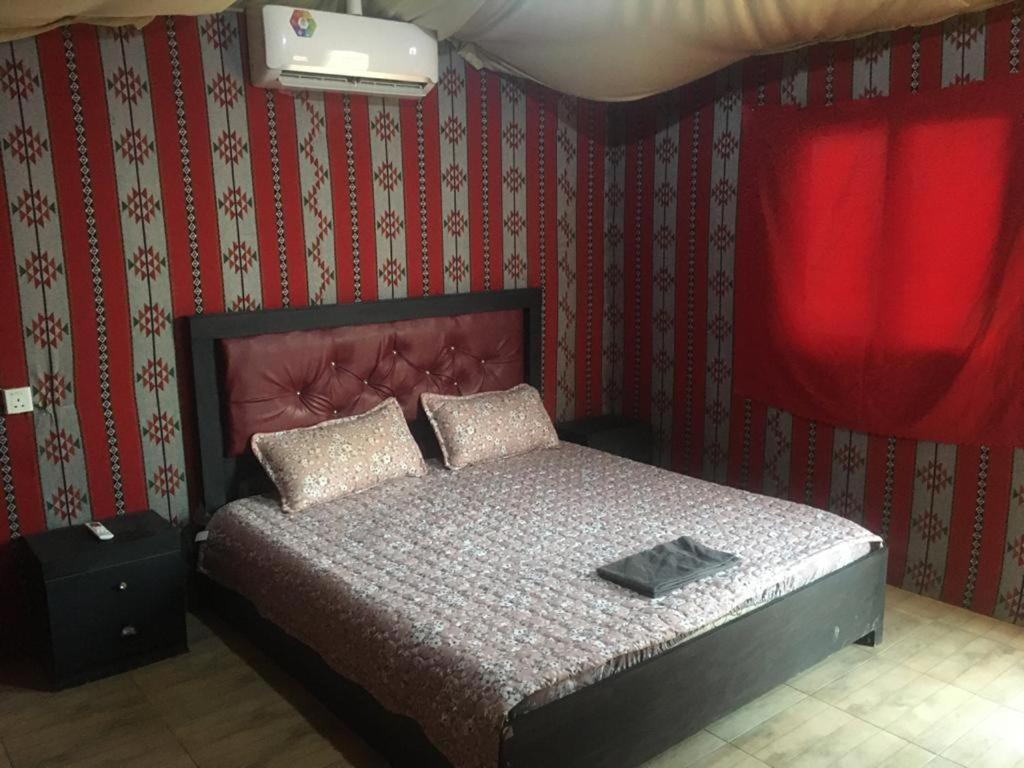 Oryx Camp Hotel Вади Рум Екстериор снимка